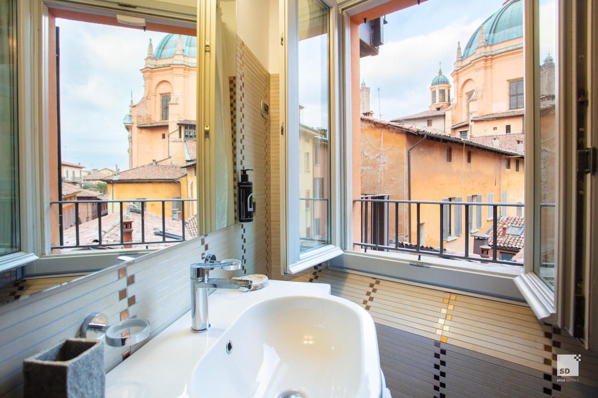 Urbanicooh Asinelli - Balcony On Piazza Maggiore Bologna Luaran gambar